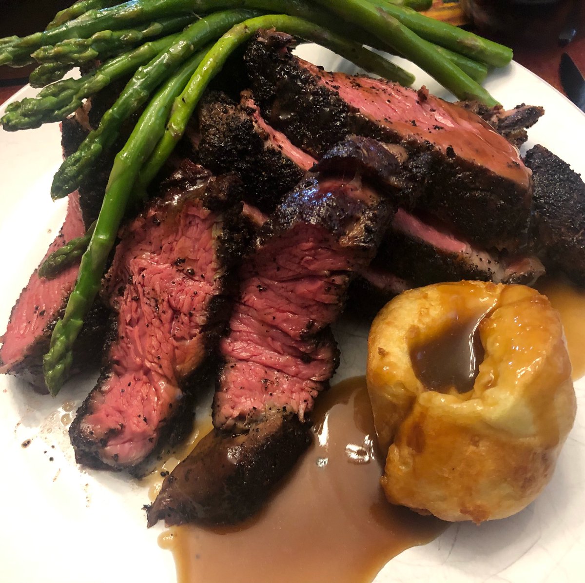 PhillSnel's tweet photo. Sunday night roast dinner.
For a change, the added spice of a coffee and chilli rub was fun!
The method: reverse sear.
Prime rib roast was on sale, so bought a few. Tonight a roast was cut up to create a few steaks for the family. #CivMinKitchen #SundayRoast #SteakClub https://t.co/lfyccJztLn