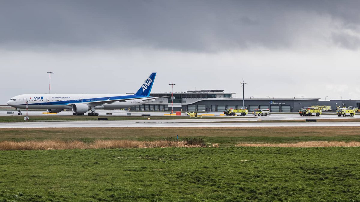 EyeTrapper's tweet photo. ANA @Boeing #777300(ER) (JA788A) flight HN106 making an emergency landing @yvrairport after experiencing some trouble on the number one engine. 

Video coming soon 😉 https://t.co/wjGDwUL5jt