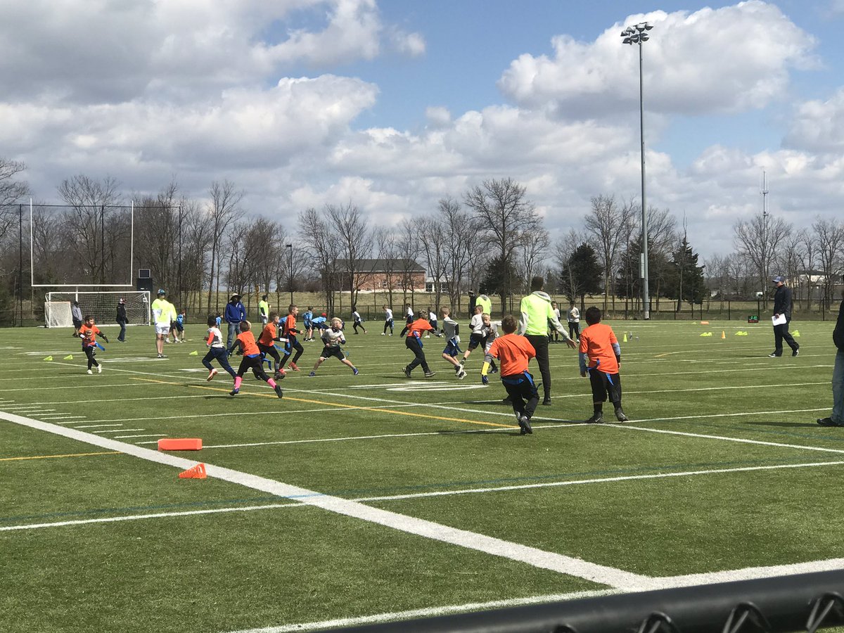 Wntzwildcats's tweet photo. It was a little chilly outside today but our Wildcats were on 🔥 🔥 🔥 H-O-T-T-O-G-O!! #WentzvilleWildcats #SpringFlagFootball #SpringCheerleading #YouthFootball #YouthCheerleading #WeAreWentzville https://t.co/yuwC2oPBlP