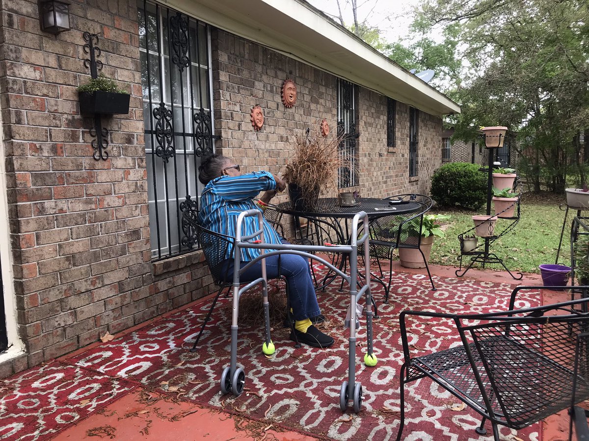 varionwalton's tweet photo. TO CUT, TO PRUNE, TO PLANT: 🪴 Look who’s “digging in the dirt!” The lady with the “green thumb” is in her happy place! The onslaught of storms “delayed” the restoration of the patio, but Tootsie will not be denied! Happy Sunday, family! #ReimagineLindenHouse #WaltonStrong https://t.co/DIk1Cwj9si