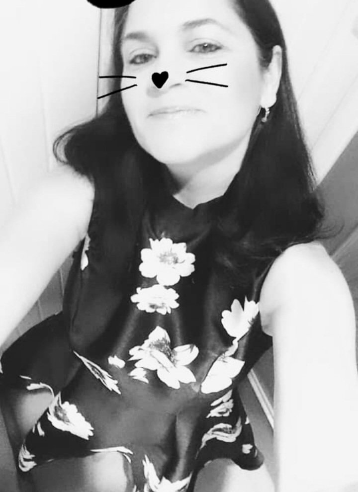 LittleL24633385's tweet photo. Cult free first evening out without my abusive ex in 2018 this photo shows how happy i am finally free from #domestic violence in the cult known as the Jehovah's witnesses. 
#shirley hell thriver 👊
#xjws cult thriver 👊 https://t.co/H7Pd8Pg8F4