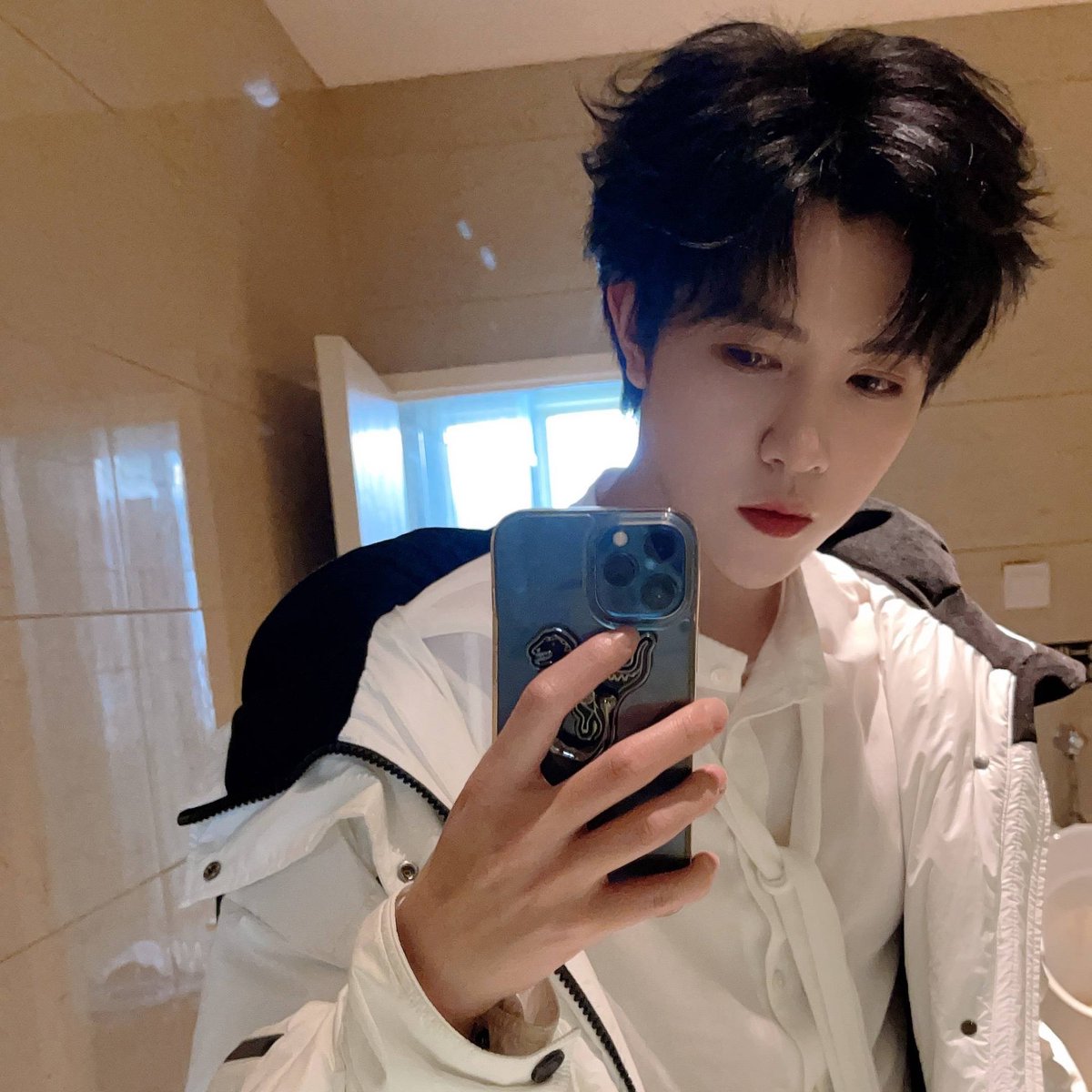 skyhourly's tweet photo. #SKY天空少年 #天空少年 #SKY https://t.co/GHFakLcNow