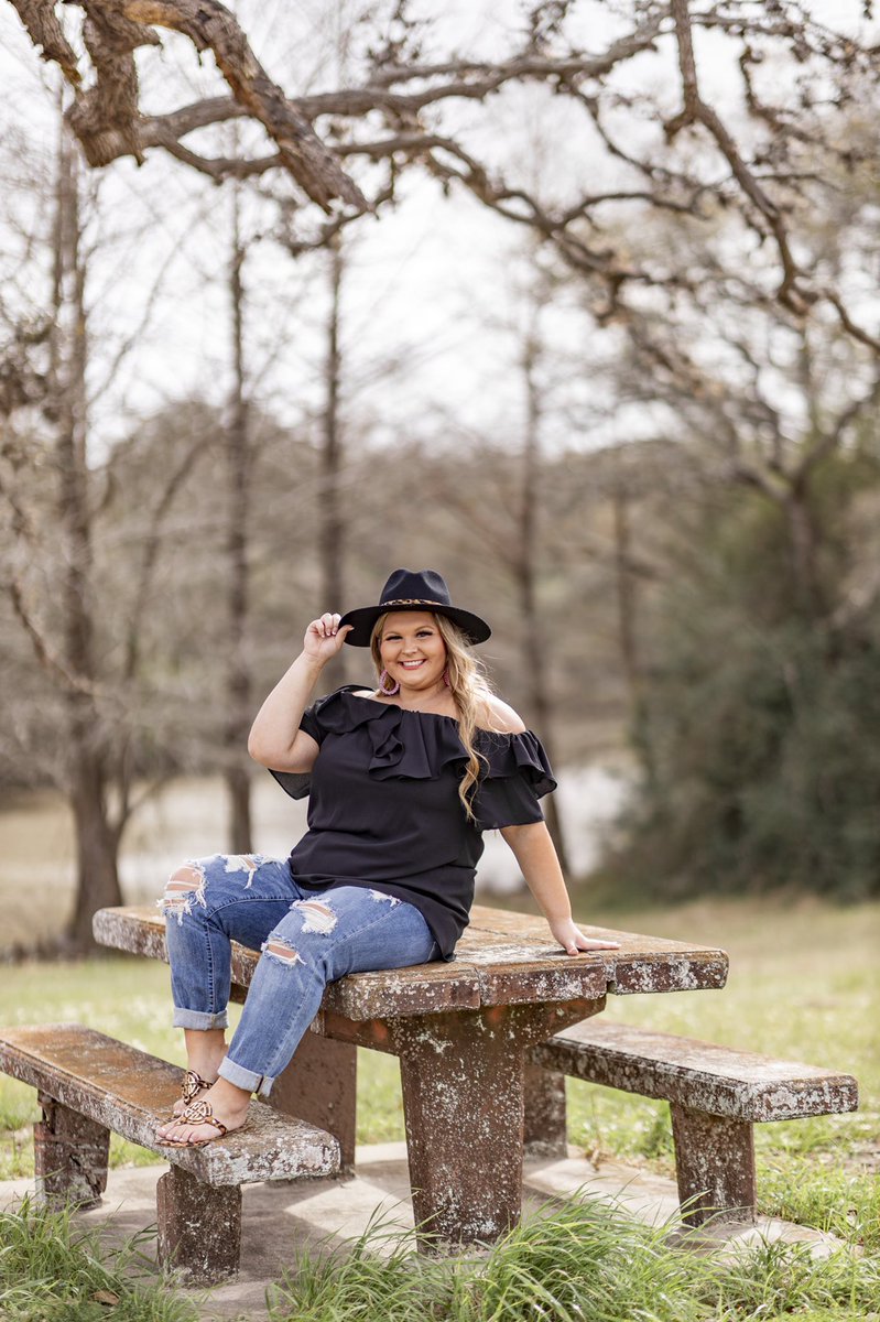 brittbaker22's tweet photo. senior sunday🤍 https://t.co/WrRTR079Ou