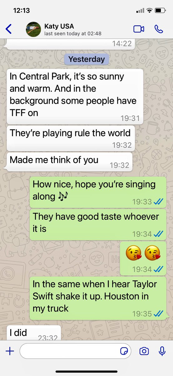 Davesy's tweet photo. @curtsmith The power of music, daughter at Uni in NYC, I’m in UK, not seen her for 9 months and I get this message... https://t.co/Vg9I1XxoyQ