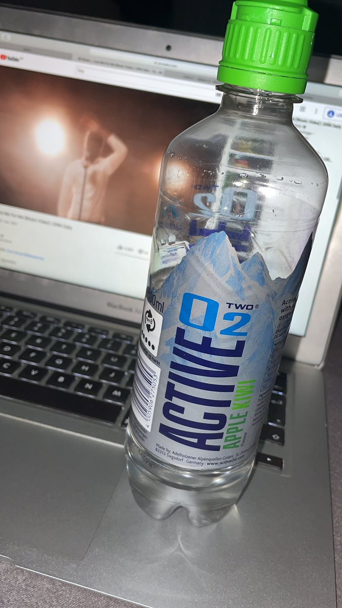 chefka500's tweet photo. This is my favourite drink it is very Nice💦✌️5️⃣🌟🍩🥝🍏🫐🫑🥬🍐🫒🥒 https://t.co/NFbaDixEs7