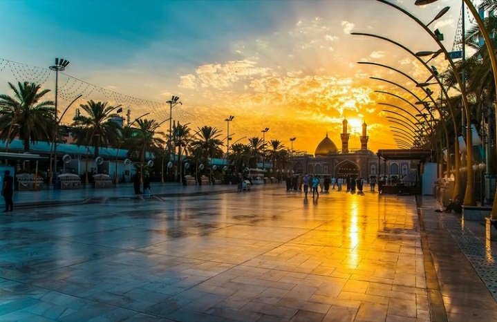 Ghauor_Nader's tweet photo. حسینی بودن،حسینی عمل کردن و حسینی ماندن،رمز ظهور فرزند حسین است.
#ThePromisedSaviour
#اللهم_عجل_لوليك_الفرج https://t.co/6qMukyMyly