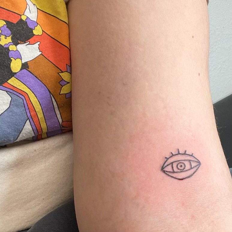mind_v_matter's tweet photo. Got some pretty rad tattoos in Denver today with Aub. Reminds me of @MileHigherPod 
@KendallRaeOnYT @milehigherjosh https://t.co/Hxfzh7iAKE