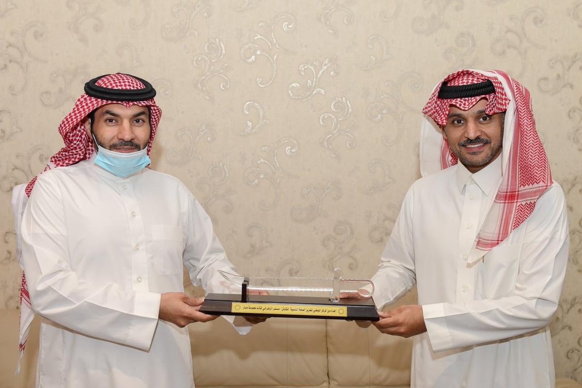 masar_group's tweet photo. عقد مجلس إدارة #مجموعة_مسار وكباتن المجموعة اجتماعاً دورياً لبحث تطوير تمارين المجموعة ومناقشة المواضيع ذات العلاقة
برعاية @NCMH_SA 
#مجتمع_صحي_رياضي https://t.co/r0ZXPMg30e