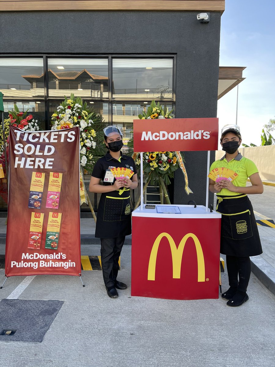 nicoletteannmc's tweet photo. McDonalds Pulong Buhangin now open for drive thru and take out!❤️💛 https://t.co/LE75bMB7nm