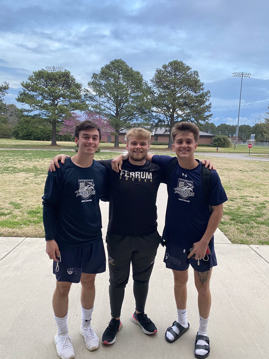 Rob_Douglas22's tweet photo. Great to see these three high school teammates battle into double OT.  And leave the field with respect and friends. Proud of all of you @Darin_Douglas02  @Jake_hansbrough @16_juan_ @Ferrumsoccer @MHSPioneers https://t.co/1iPBi0gFuG