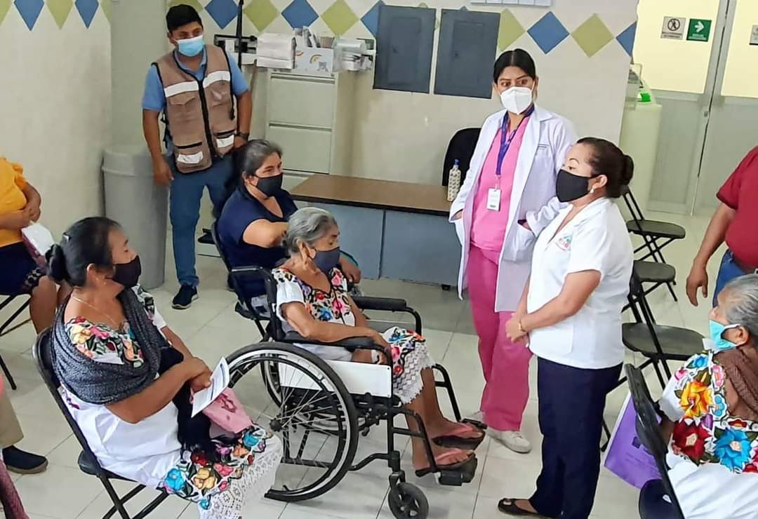 huachodiazmena's tweet photo. 🔴ATENCIÓN ADULTOS MAYORES🔴

Empezaremos a vacunar lunes 29 de Marzo en: 
#Dzan , #Dzidzantún, #Seye , #Panaba , #Celestun , #Cacalchen , #Hoctun , #Cenotillo , #Muxupip, #Chikindzonot , #Tekit , #Opichen, #Tixcacalcupul , #Mani , #Seyé y #Temax .
#GobiernoFederal 
#Bienestar https://t.co/fTIgjXNGvg