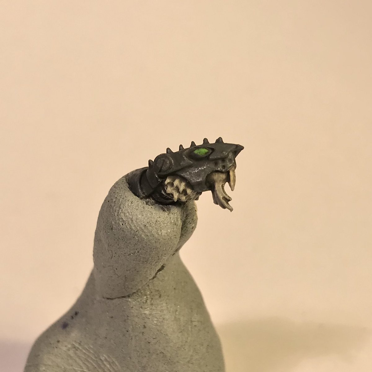 Vulkans_Forge's tweet photo. Itโs coming together ๐ I want to put a couple of highlights on the fur and the armour on the back of the claw ๐ #Warmongers #WarhammerCommunity #PaintingWarhammer #Skaven #AgeOfSigmar #IkitClaw #hobbystreak #ArchWarlock https://t.co/zNJxg500MO