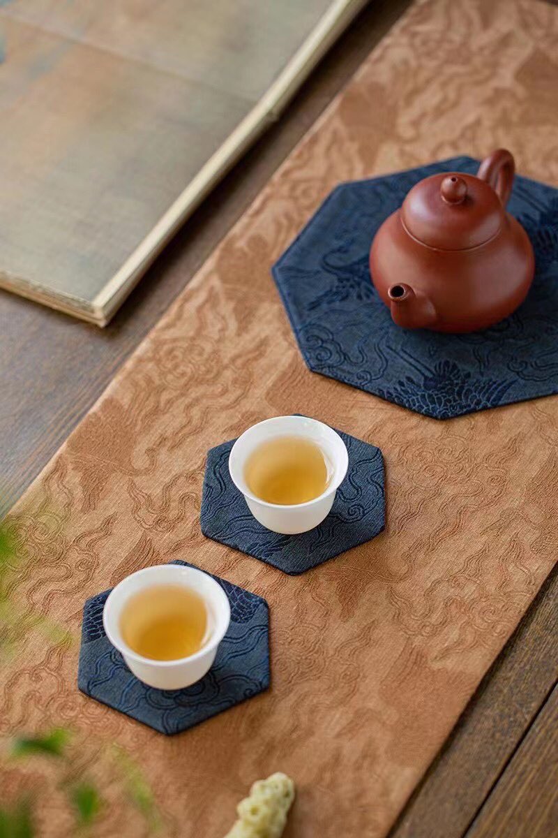 morimatea's tweet photo. The result is the perfect accompaniment to a cup of tea.
.
.
.
#teatime #teawarehouse #tealog #teasommelier #beautiful #chaxi #handwritten #kettle #teapot #yixing #teacloth #teamates #teamat #blacktea #jinjunmei #springtea #newtea #newharvest #sweet #freshtea #cool #morimatea https://t.co/ySvKWwstF8