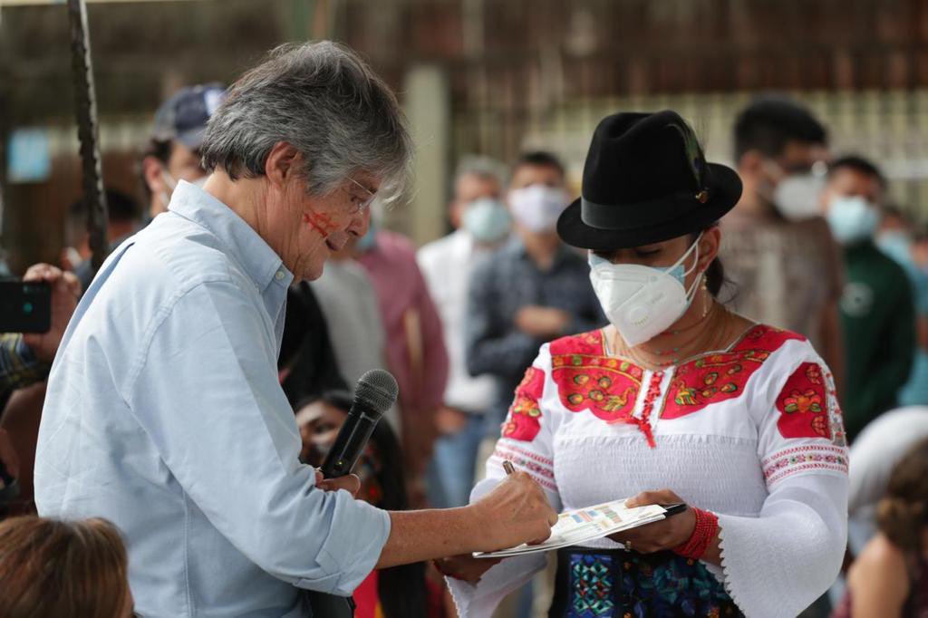 LassoGuillermo's tweet photo. Siento mucha gratitud y felicidad de este recorrido de 5 provincias de la Amazonía. Nos despedimos en Morona Santiago con un encuentro junto a comunidades.

Juntos vamos a lograr una Amazonía protegida y con bienestar para sus habitantes.

¡GRACIAS! 

#EncontrémonosPorLaAmazonía https://t.co/psy0NRLrg7