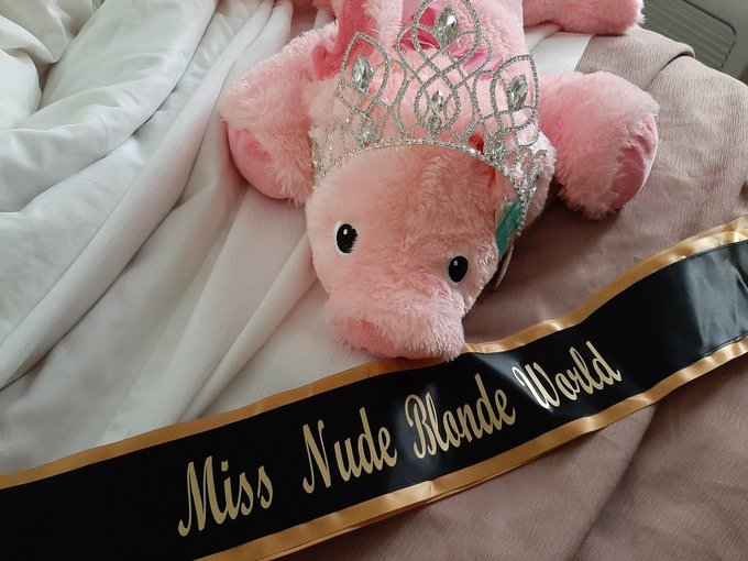 Miss Nude Blonde World 2021💕💕 https://t.co/rLavAex2OQ https://t.co/DM8l9oTZxS