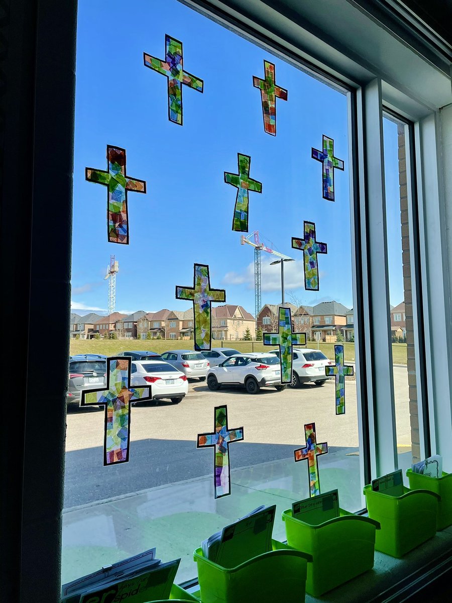 In preparation for #HolyWeek , on Friday we created beautiful Easter crosses. This week we will continue to discuss the importance of Easter. 🌷🪨🌿⛪️ <a href="/StGregoryHCDSB/">St. Gregory</a> #HCDSB