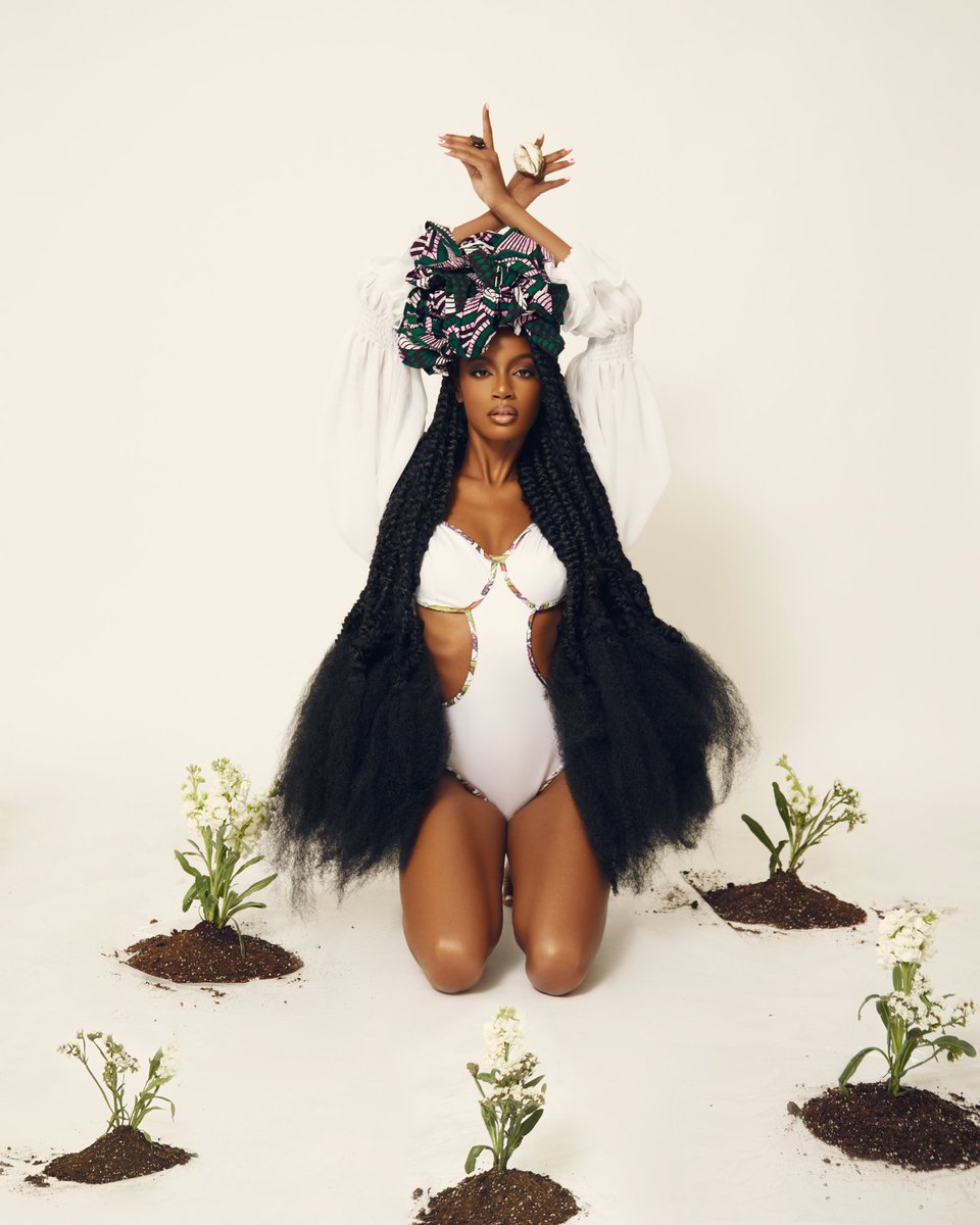 cameramanjake's tweet photo. The divine feminine https://t.co/PUqkpVYXyo