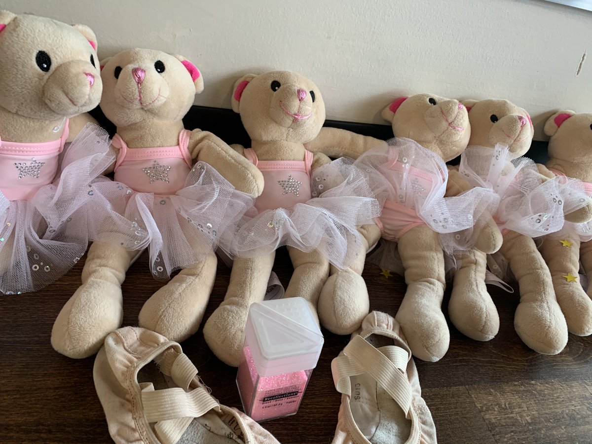 tapntoedance's tweet photo. Sparkle Bear is ready for ballet class! https://t.co/sn8ti5k1Lu