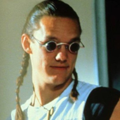 Humansimulator's tweet photo. Are you really playing Netrunner if you're not cosplaying @matthewlillard as Emmanuel Goldstein/Cereal Killer?
#AndroidNetrunner #NiseiProject #Hackers #HackThePlanet #MatthewLillard #CerealKiller #TinyGlasses https://t.co/U8fWeRO4li