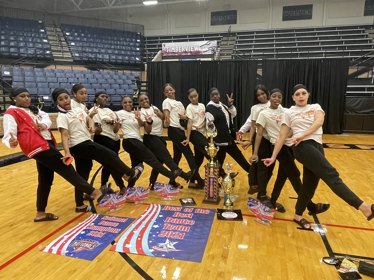 CHHSHighstepper's tweet image. Congrats to your ADTS National Medium Team Champs the Cedar Hill Highsteppers! Congrats ladies on a perfect contest season! Way to end on top &amp;amp; bring the title to the hill! ❤️🏆#adts2021 @cedarhillisd @CHLonghorns @Cedar_Hill_HS @Mr_Miller1911 @Deemchamp @geraldhudson @DanceADTS
