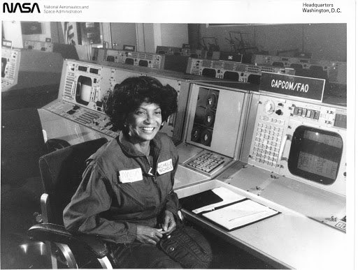 Xtina_Korp's tweet photo. In the late 1970's until the late 1980's, #NASA employed Nichelle Nichols of @StarTrek to recruit new astronaut candidates. She helped recruit astronauts Guion Bluford, the 1st African-American &amp; Sally Ride, the 1st American woman. #WomensHistoryMonth #LookuptoHER #WomaninMotion https://t.co/ilPsE8lFkZ