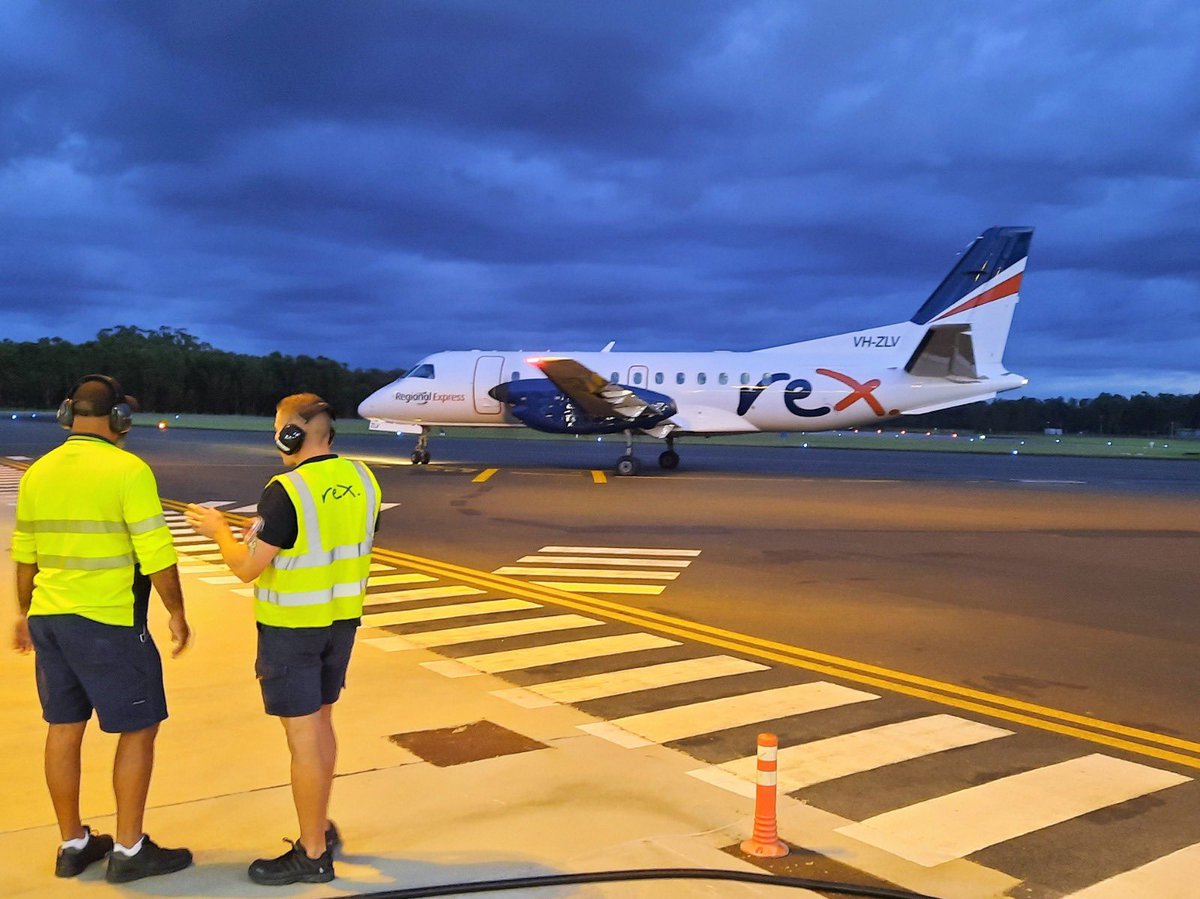 RexAirlines's tweet photo. Rex first flight out of Port Macquarie to Sydney at the crack of dawn today. Visit https://t.co/Pv97NI06Jo to see the promotional fare for Port Macquarie πβοΈ
#rexfirstflight #rexregional https://t.co/dxcP1BAPZs