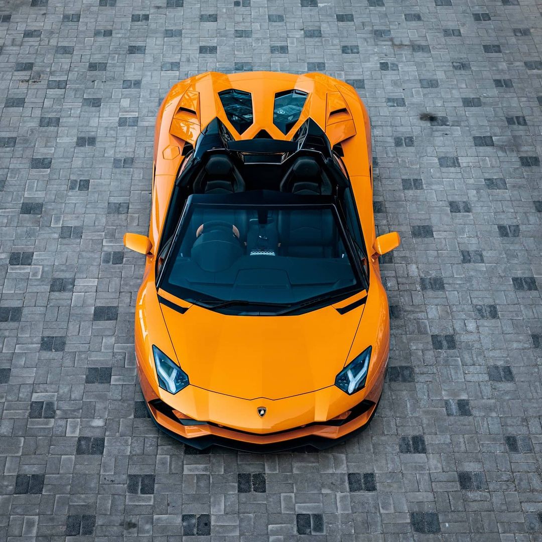PrabhasRules's tweet image. #Prabhas Is The Only Second Indian To Own &quot; #Lamborghini Aventador S Roadster &quot; Car 👌