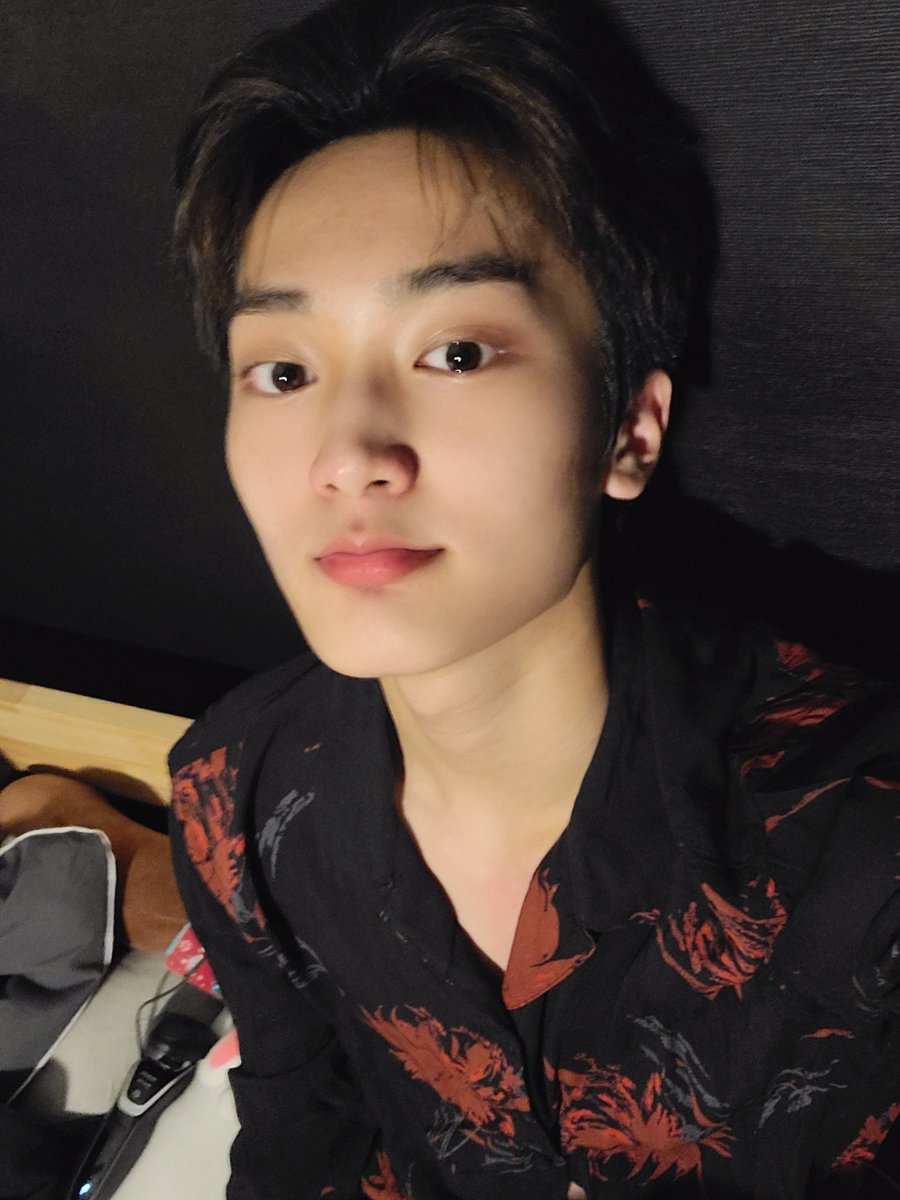 junqoms's tweet photo. me when i know im the finest man on earth https://t.co/HGox4Iu8oK