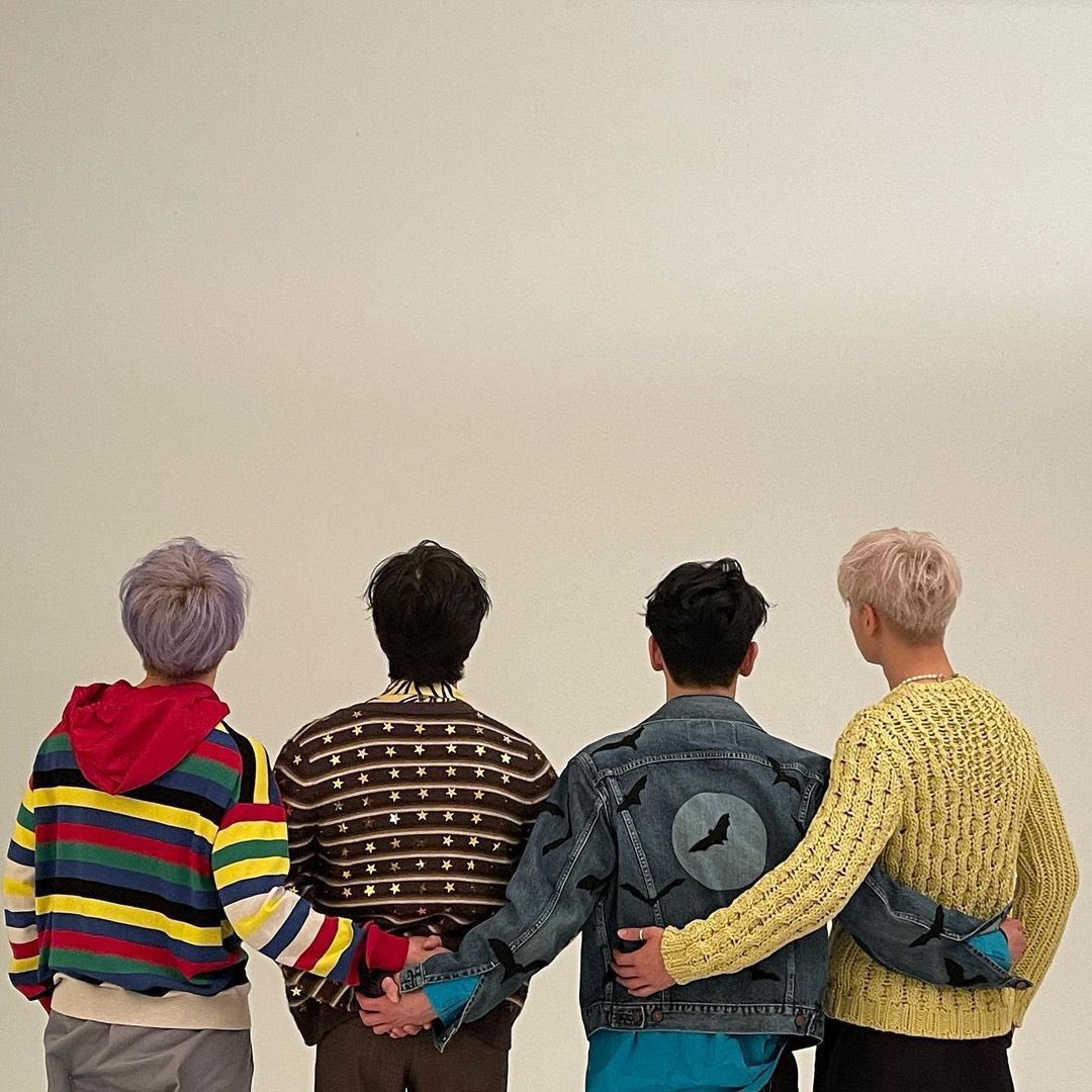 bumkeystagram's tweet photo. https://t.co/mricxwsu4v https://t.co/Ku5XxOGtHA