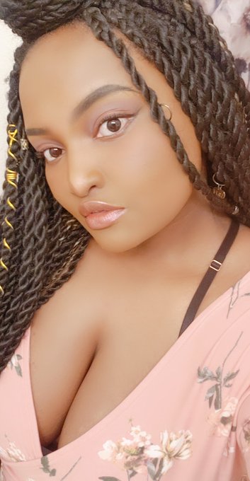 Going out with my close girlfriend Sierra for some #drinks definitely going to get something yummy like<a href="/tag/yay"class="tags"><span>#yay</span></a><a href="/tag/pink"class="tags"><span>#pink</span></a><a href="/tag/drinks"class="tags"><span>#drinks</span></a><a href="/tag/prettyinpink"class="tags"><span>#prettyinpink</span></a><a href="/tag/newoutfit"class="tags"><span>#newoutfit</span></a>