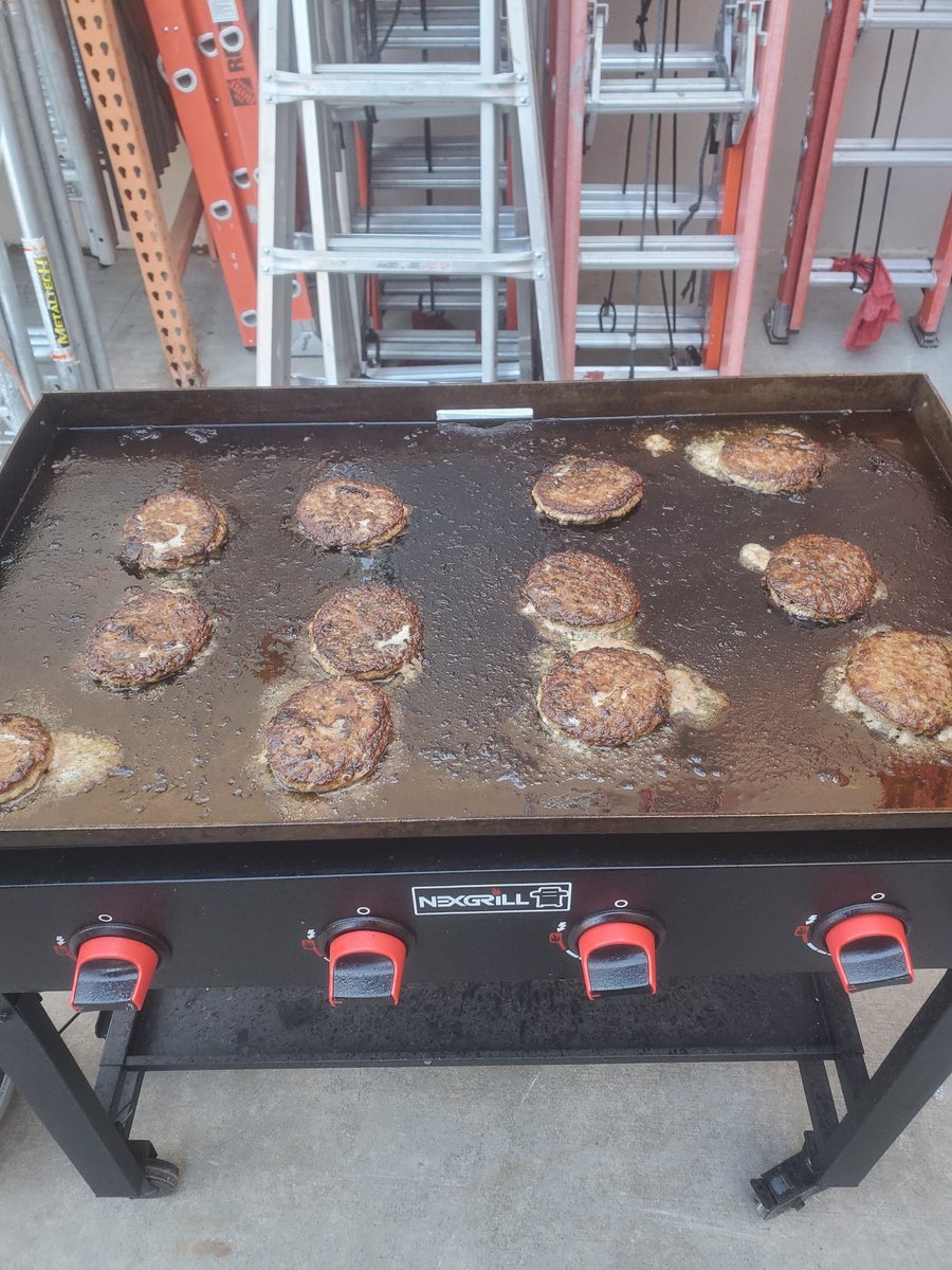 Zach Faber tweet media