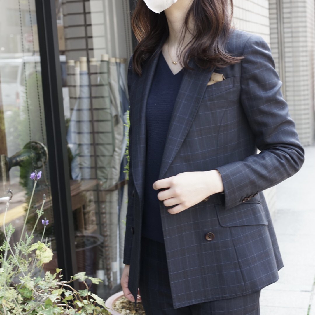 福岡えびすテーラー レディーススーツ オーダーいただけます 福岡えびすテーラー 福岡 大名 赤坂 オーダーメイドスーツ オーダー オーダースーツ スーツ ジャケット シャツ オーダーメイドシャツ タキシード モーニングコート レディース