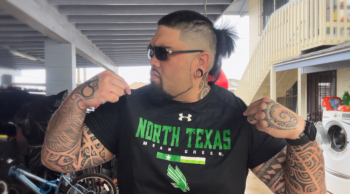 KahaleBeazley's tweet photo. Thank You Ma Lion @BeazleyKapua For My Bday Gift, Your Time Will Come Soon And I Can’t Wait To See you Smash On The Fukn Court 👊🏾. Keep Rehabbing Hard, Daddy Luv You!!! #gmg https://t.co/SWDAoA65ch