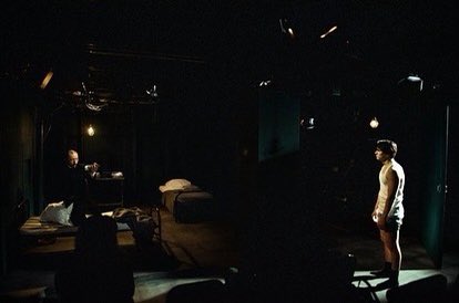 良く分からないけどw
間違いなく稽古場から本編のような凸凹な会話をしてたはず(笑)詳細は大澤さんに聞いてみて下さい。

そして大澤さんは最初から最後まで演出家だった。毎公演新たな発見をしてくれる彼に敬服する。彼がいたから僕ら2人が挑戦し続けられた。
毎公演の大量のノート。諦めない精神。