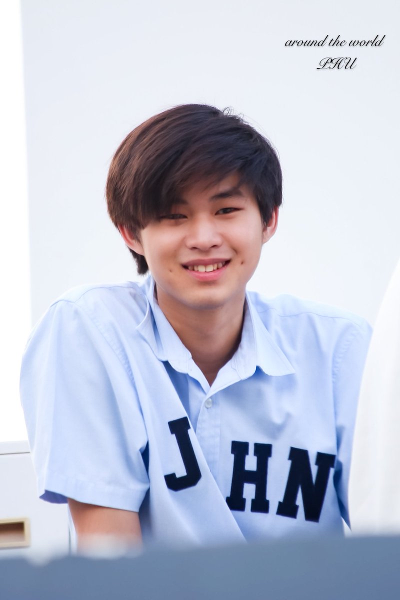 ได้เห็นคนรักน้องเพิ่มก็มีความสุขและภูมิใจ ช่วงนี้ไม่ค่อยได้ไปหาเลยถ้าว่างหรือมีโอกาสจะไปหานะ ขอให้น้องมีความสุขในทุกวันและแบบนี้ตลอดไป
#phuwaritt 
#ลักยิ้มของภู