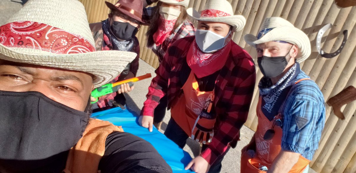 Bernard Foster tweet media