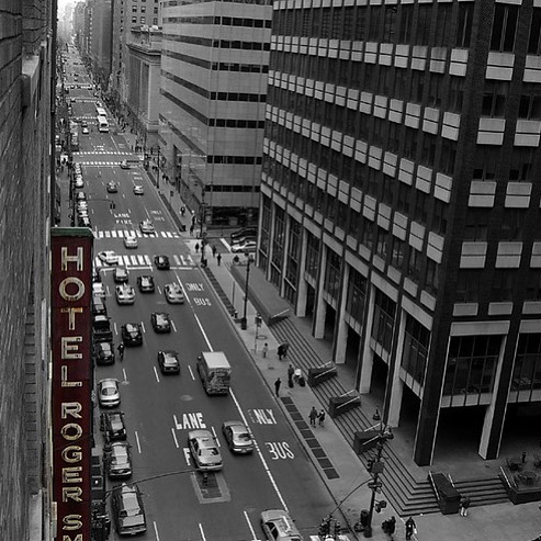 Roger Smith Hotel tweet media