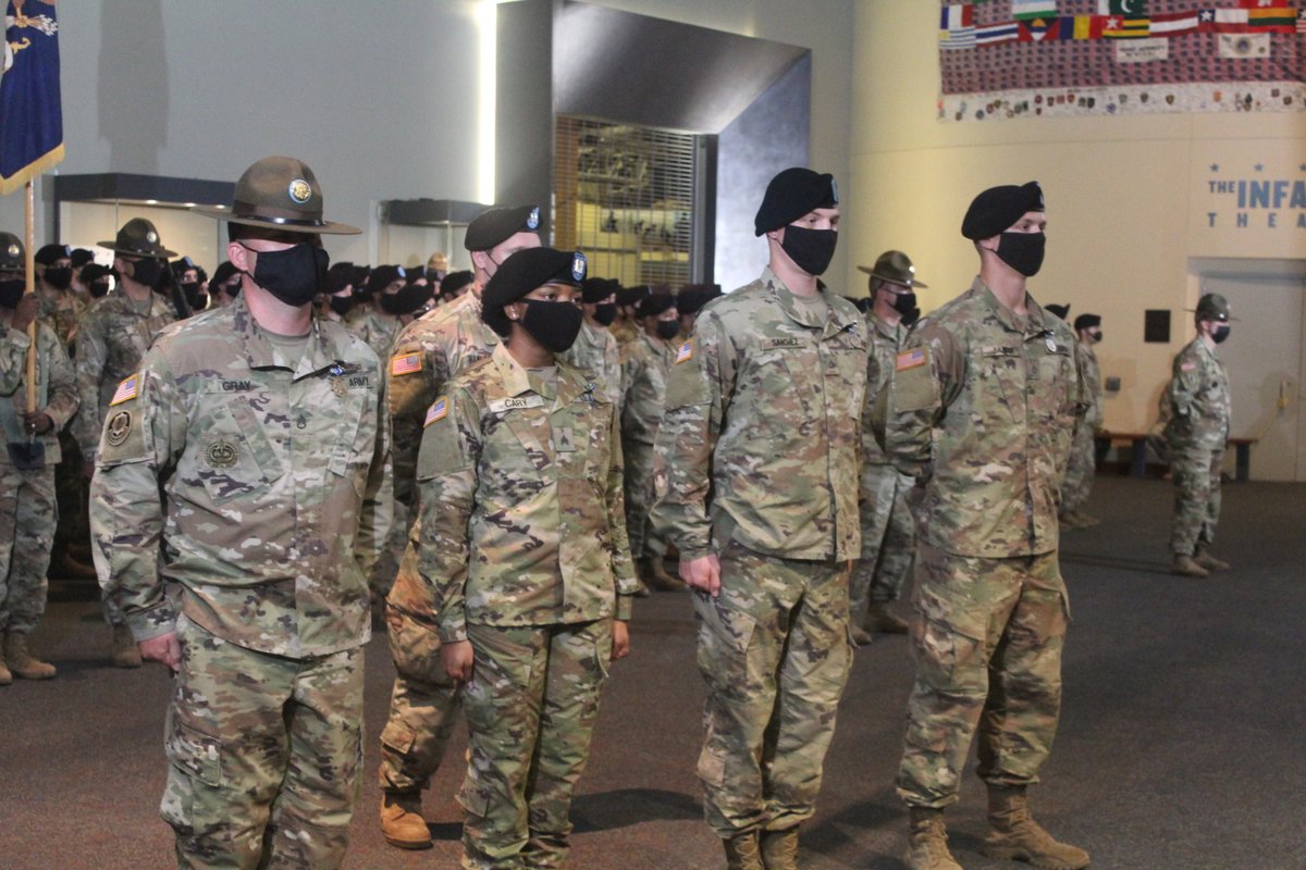 247_panthers's tweet photo. A Co/2-47 IN graduated 213 Infantry Soldiers 18 Mar 21 at the National Infantry Museum. 
 #ConcurringCOVID #PNQ #VictoryStartsHere #FollowMe #BrillianceInTheBasics
#CultureOfExcellence 
@197SLEDGEHAMMER
@TRADOC 
@USArmy
@FortBenning
@Dave_Hodne
@PatDonahoeArmy https://t.co/MeG7kuBffk