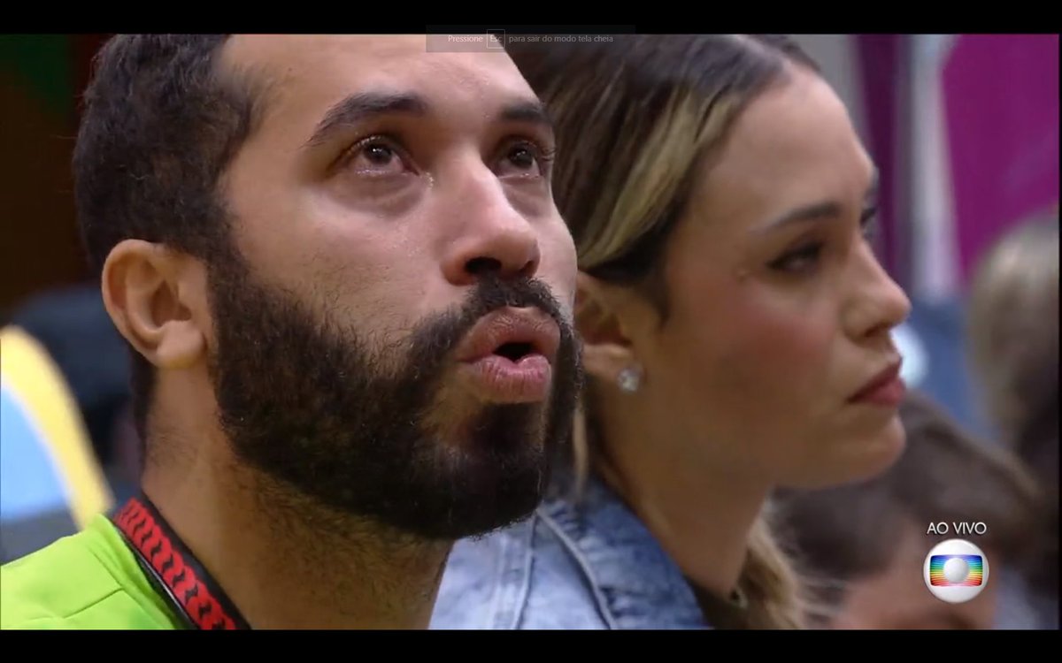 ZAMENZA's tweet photo. Gilberto e Sarah trairam a Juliette e agora foram traídos pelos caipiras. É GOSTOSO, NÉ???? NO DOS OUTROS É REFRESCO. #BBB21 https://t.co/P4ukvcrsLR