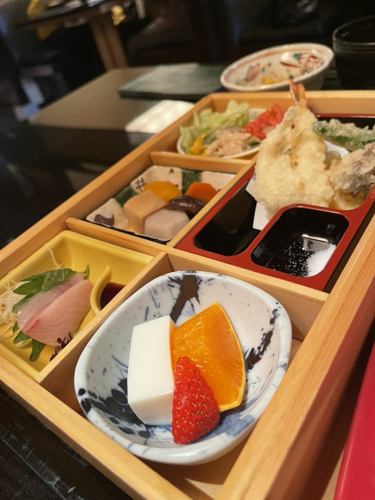 M 膳 松花堂ランチ ゴージャス 色々食べれて満足 大変美味しくいただきましたオススメ 岡山県倉敷市児島駅前2丁目10 30 T Co Caddjjwdz8 Twitter M 膳 松花堂ランチ ゴージャス 色々食べれて満足 大変美味しくいただきましたオススメ 岡山県倉敷市児島駅前2丁目10 30 T Co Caddjjwdz8 Twitter