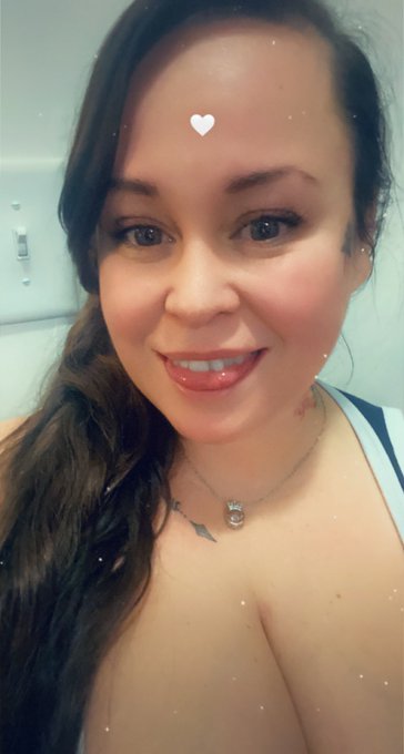 Gnite everybody! Happy Monday https://t.co/ER4GJA8N6o