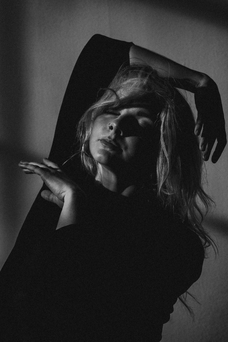 natalie_schott's tweet photo. Something different ⚫️ https://t.co/oNnKLJnYAp