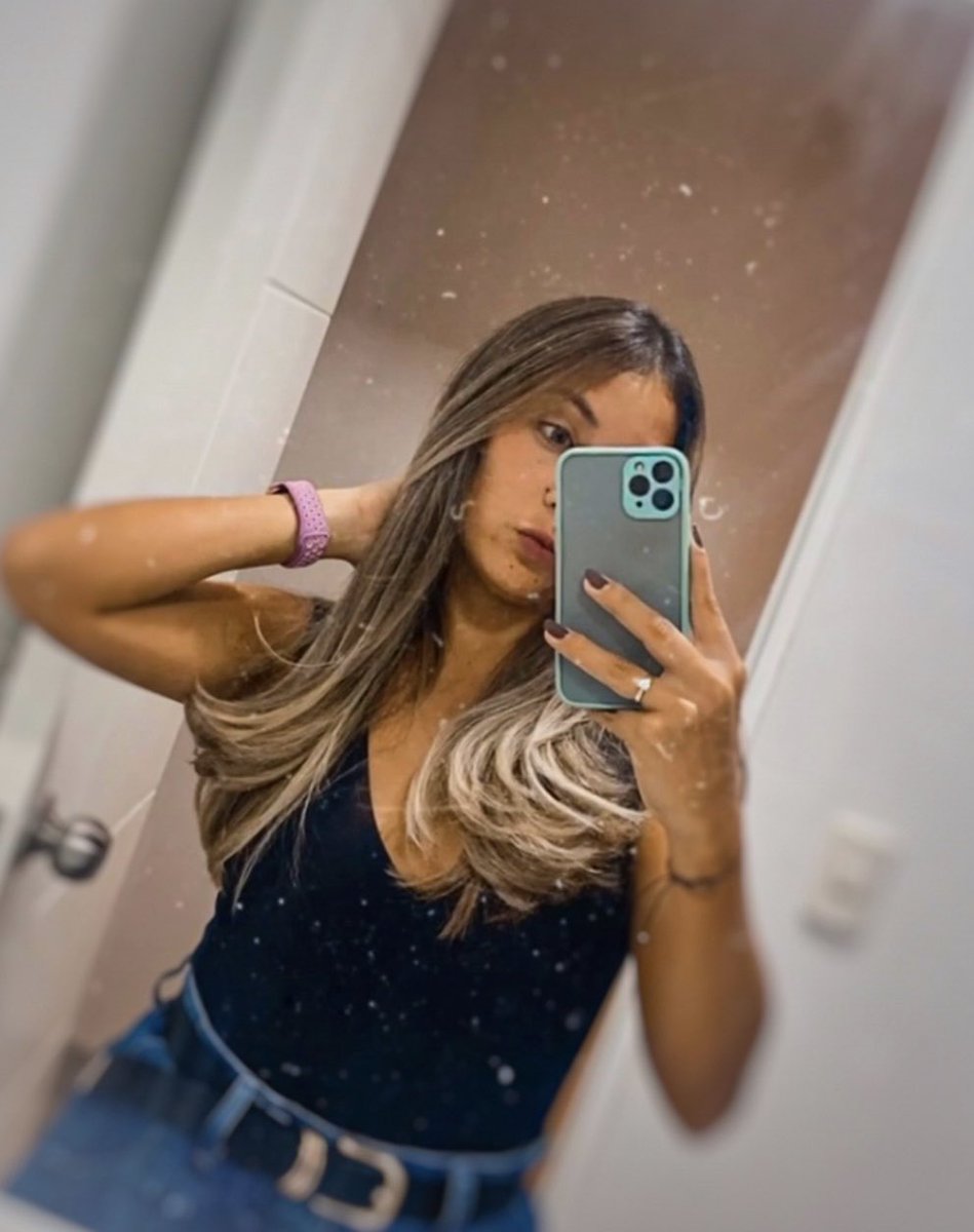 maifee12's tweet photo. Haz más de eso que te haga feliz ✨ https://t.co/JpSinY22Pi
