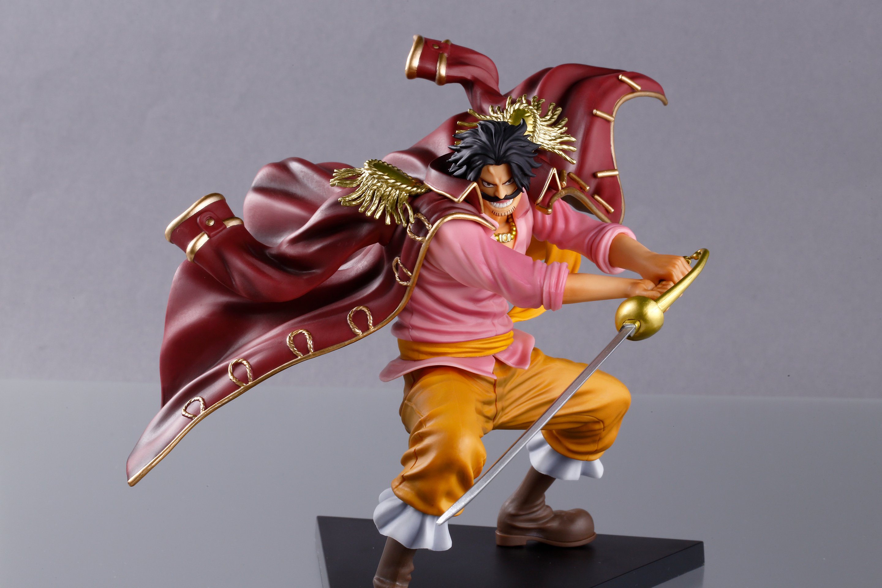 One Pieceスタッフ 公式 再現度 覇王級 一番くじ に大海賊参上 一番くじ最新作 B賞にロジャー C賞に 白ひげ かつての死闘を待望の立体化 戦いを楽しむ2人の表情に注目だ 21年4月登場予定 C賞は開発中のため仕様が変更になる可能性が