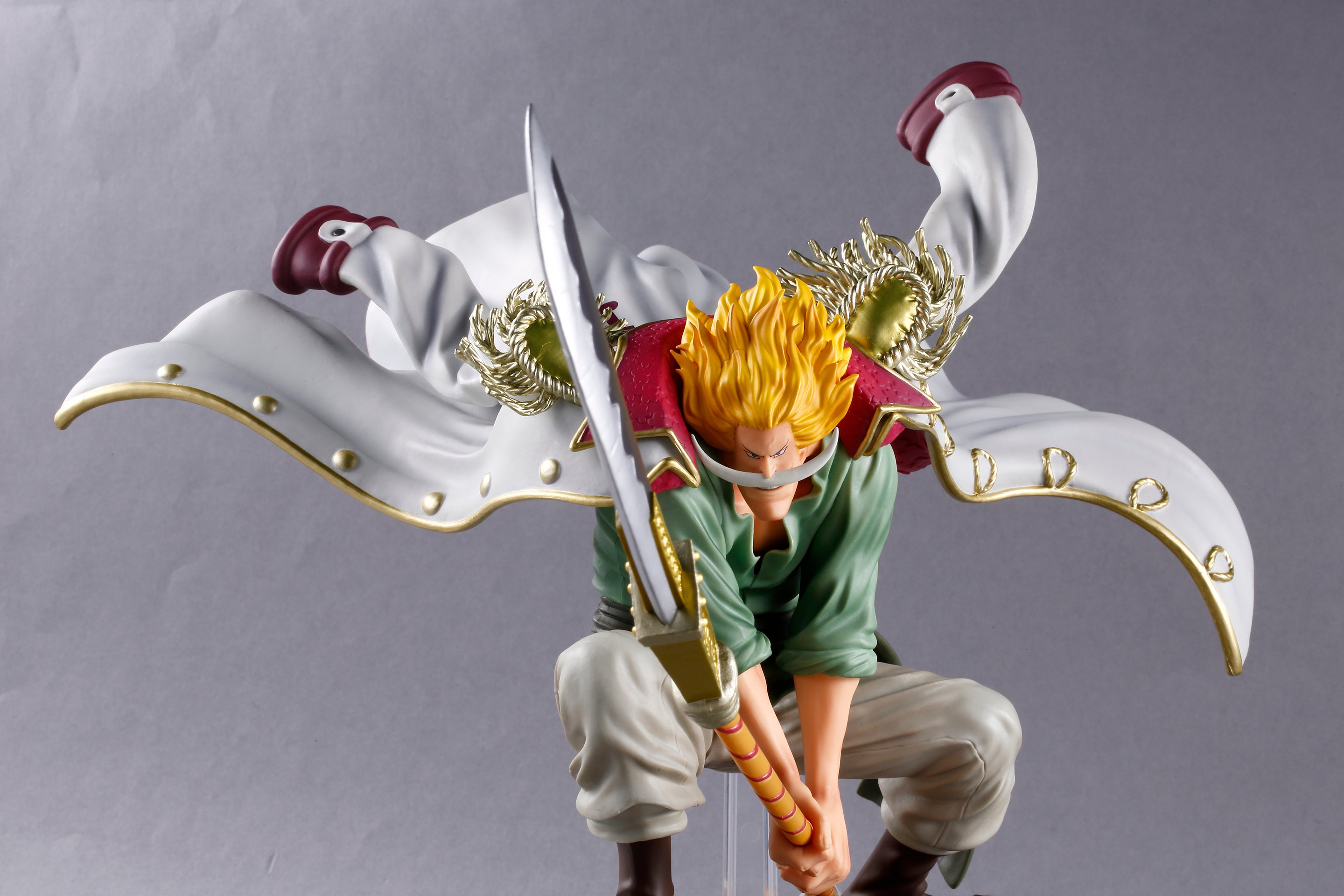 One Pieceスタッフ 公式 再現度 覇王級 一番くじ に大海賊参上 一番くじ最新作 B賞にロジャー C賞に 白ひげ かつての死闘を待望の立体化 戦いを楽しむ2人の表情に注目だ 21年4月登場予定 C賞は開発中のため仕様が変更になる可能性が