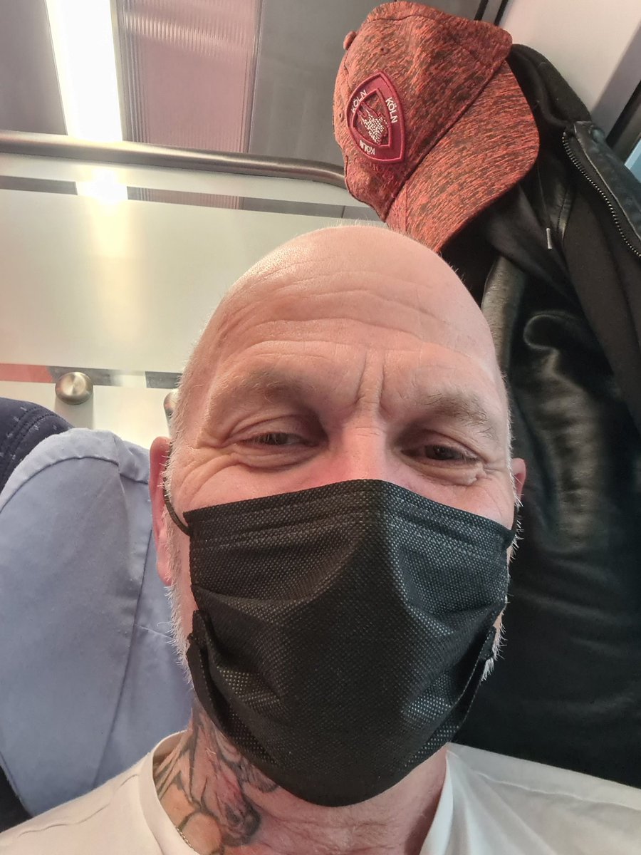 rockebey's tweet photo. <--- ist dann mal wieder in Ruhe Unterwegs .Letztes mal für den Monat #OntheTrainAgain ✋ https://t.co/wjPes18WVl