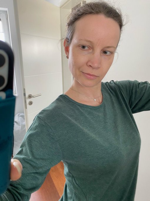 Guten Morgen... Dese Woche habe ich Fr&uuml;hschicht von 4-7 Uhr ;) https://t.co/ue6DSkhizF<a href="/tag/l%C3%B6wenm%C3%A4hne"class="tags"><span>#l&ouml;wenm&auml;hne</span></a>