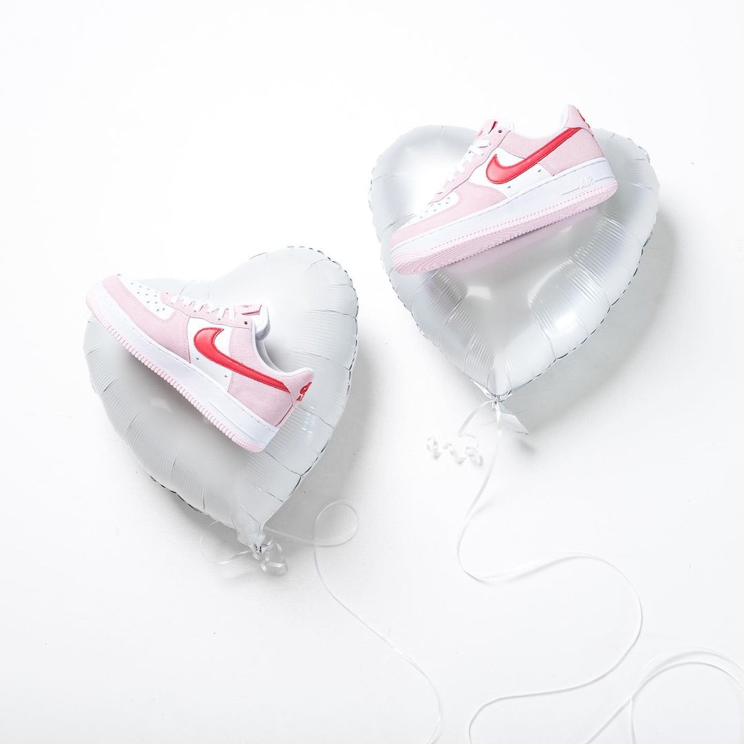 ExclusiveShopOn's tweet photo. Nike Air Force 1 07 QS Valentine’s Day Love Letter 👟❤️
🛒 Compra aquí 👉 https://t.co/nwreL492Am
#nikeAirForce #nike #AirForce1 #force1 #stockx #hypebeast #goat #hype #kickstagram #NikeCollection #kicksperu #PeruKickz #HypeBeastPeru #StreetWearPeru #nikeperu #hypeperu https://t.co/0L4JPm5Tjl