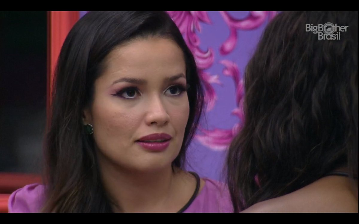 ZAMENZA's tweet photo. "Sabe pq Sarah tá chorando? Pq quem bate esquece, quem apanha nao. Ele votou nela depois que ele votou em mim pq ela disse pra ele ir em mim pra se salvar. E ele foi covarde. Foi bom pra ela ver como é ruim fazer isso com os outros." (Juliette)

#BBB21 https://t.co/duocE9Lxlm