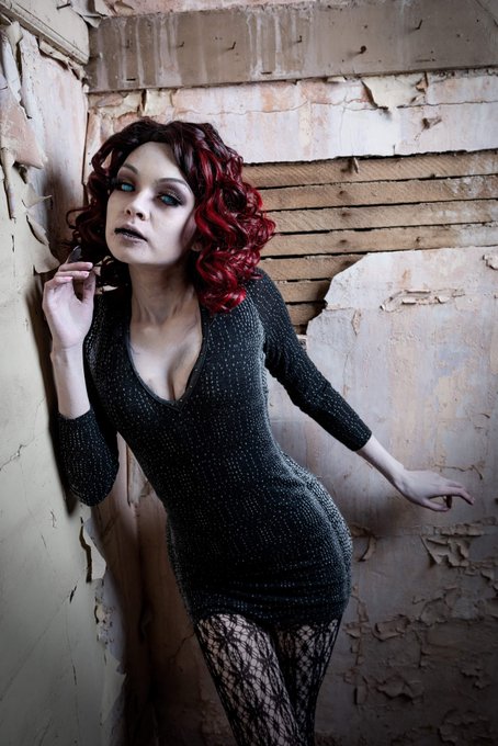 📸 the chronic cameraman   Dead girl https://t.co/i3PXoR98zy